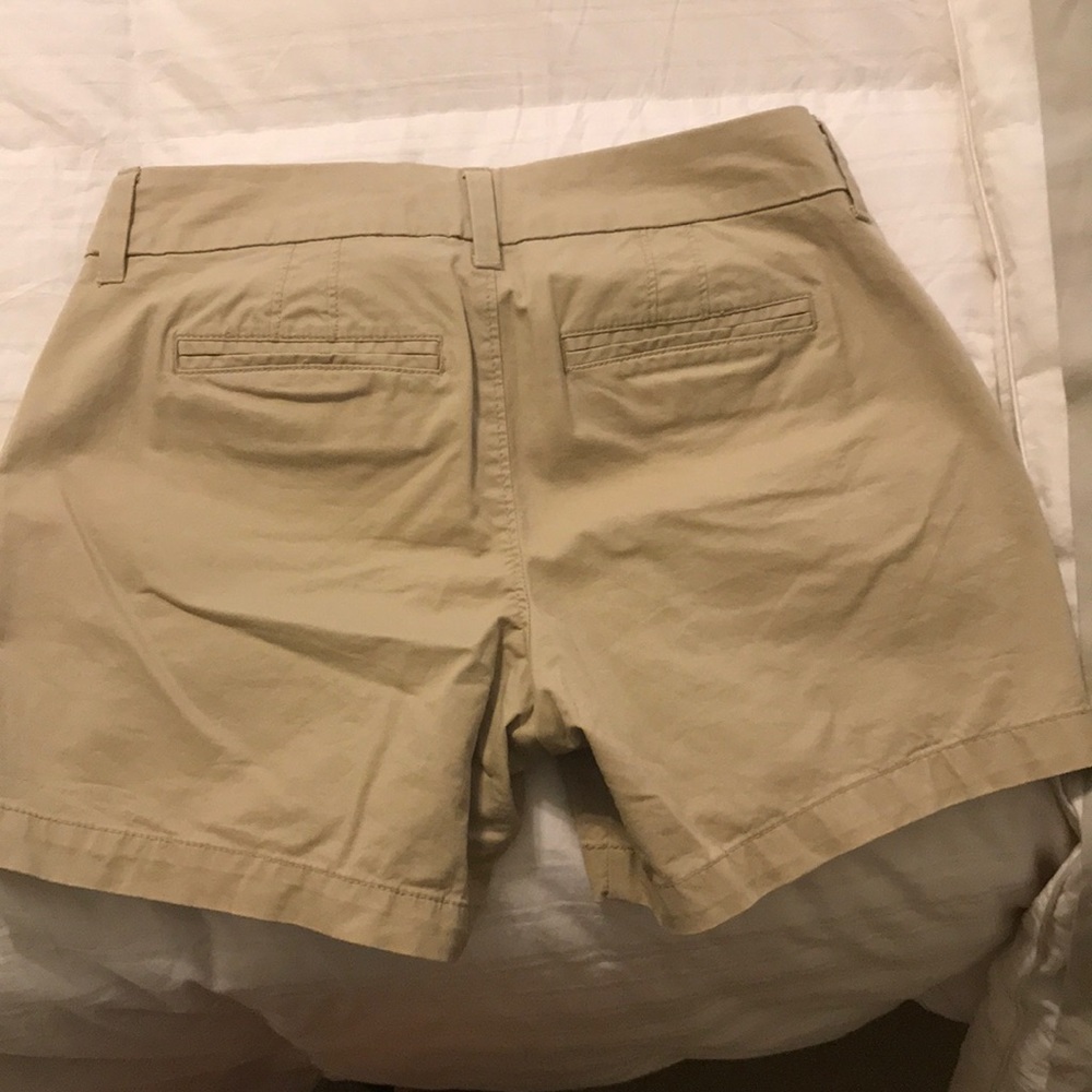 Shorts - Picture 2 of 3